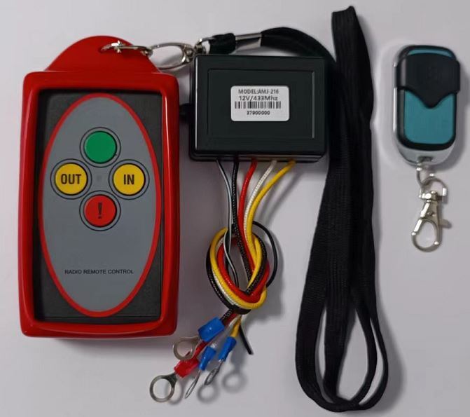 Wireless remote control of the winch