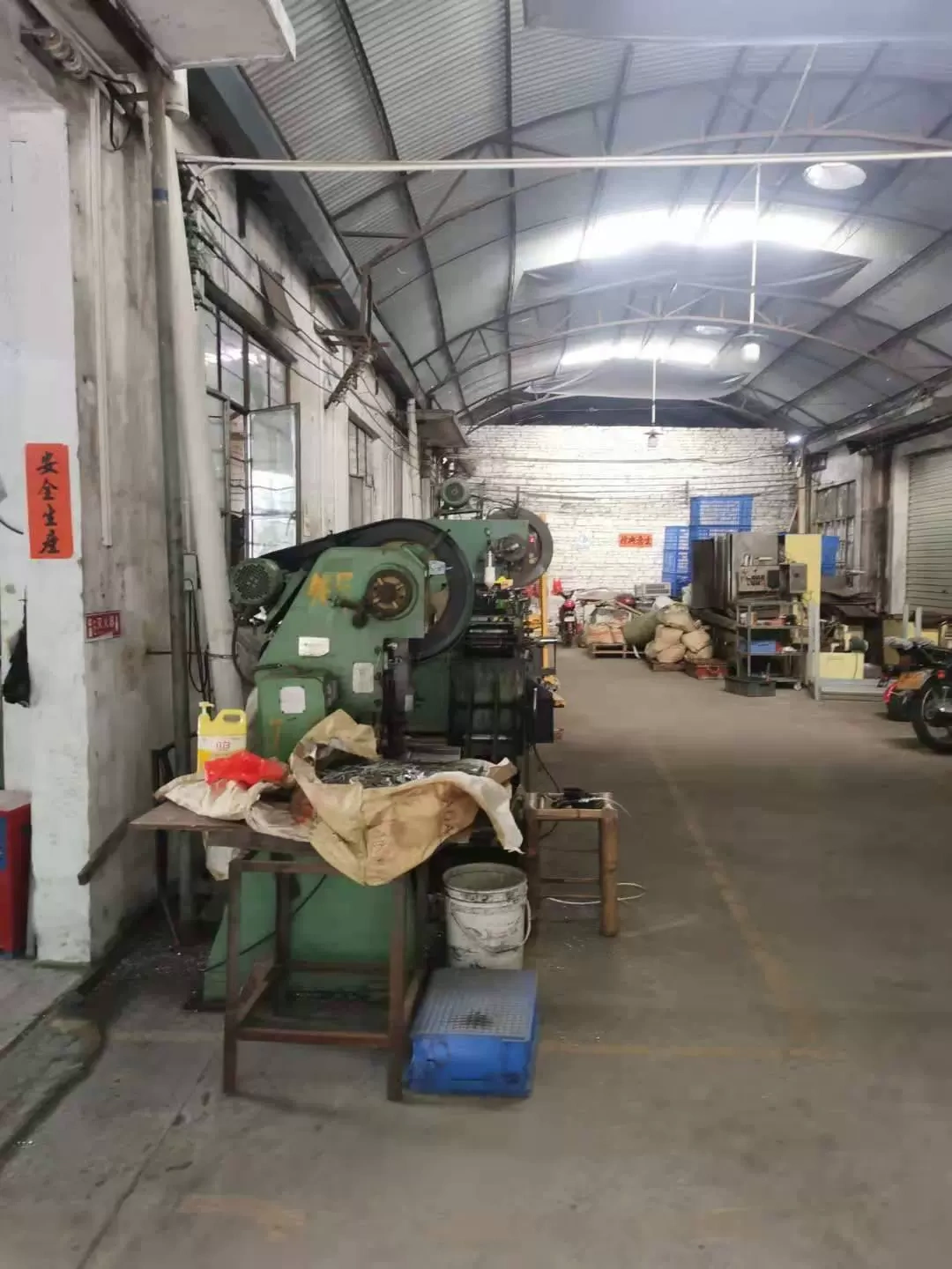 陽江市鋼將工貿有限公司