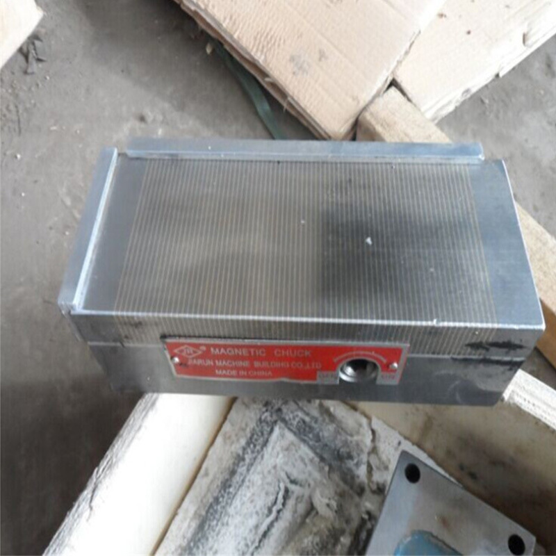 Nhà sản xuất cung cấp một đĩa XM91 300 x 800 EPV dày đặc, vĩnh viễn.