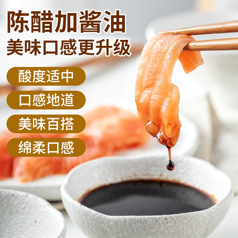 Một hộp đầy những hộp nhỏ gói đậu nành nhỏ cho việc xử lý các bữa ăn buôn lậu
