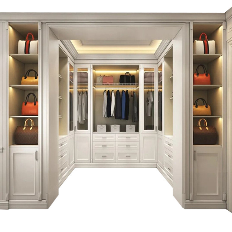 The whole closet is customised, the whole house is customised for wall invisibility, television cabinets, modern, simple paint factory.