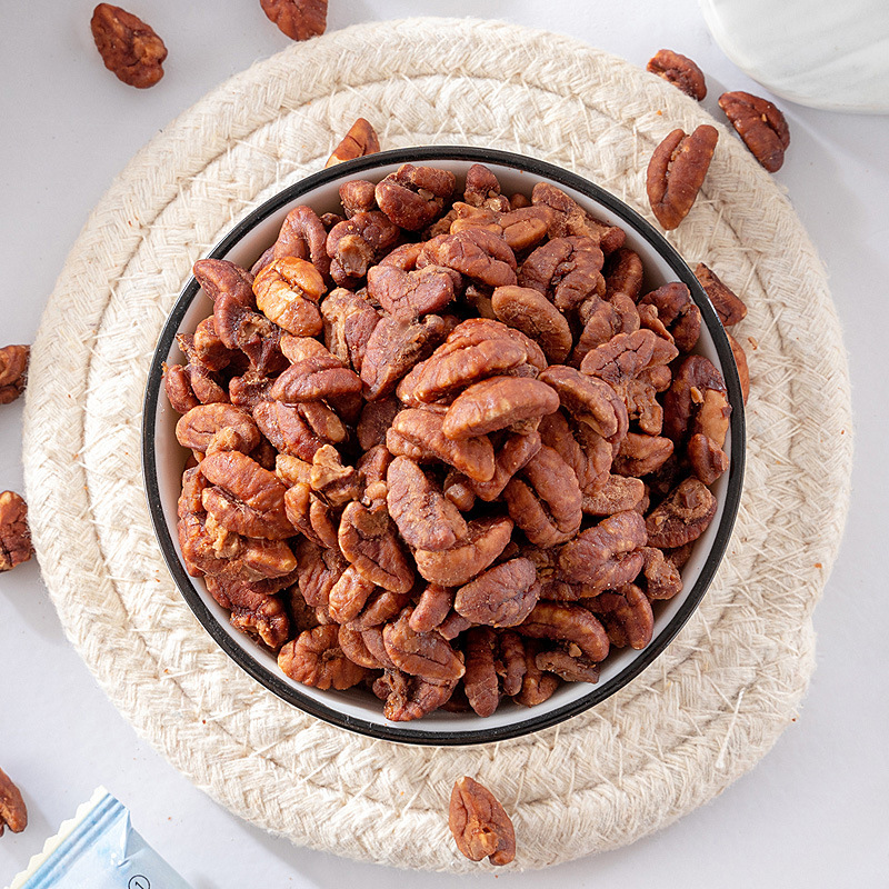 Yao Yao's new shipment of pecan nuts, 108g pecan nuts, is a year old.