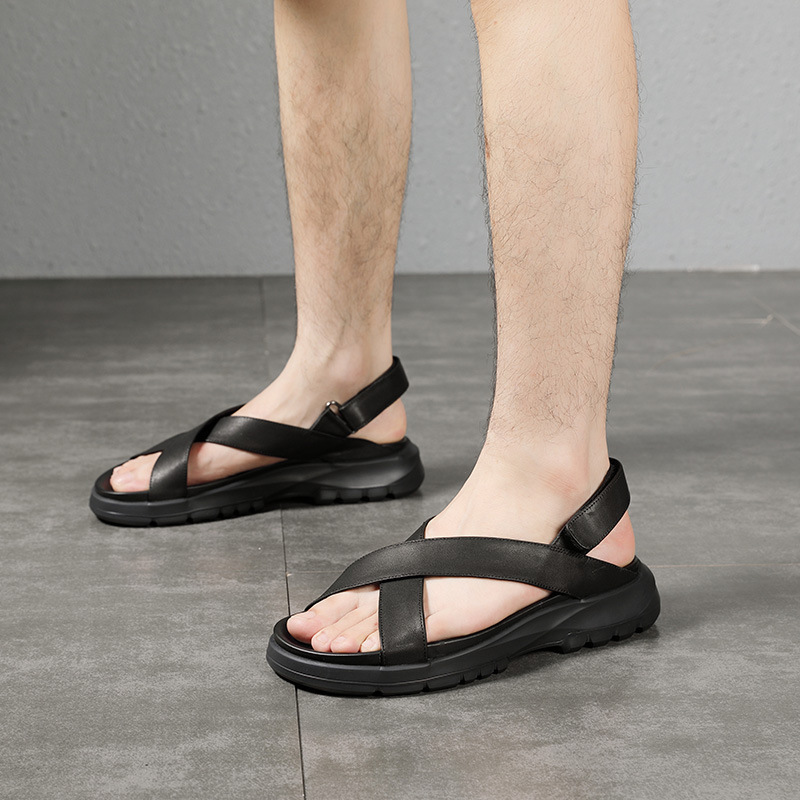 In the summer, the man in the sandals wears a leather-skin-skin-skin-skin-skin-skin-skin-skin-skin-skin-skin-skin-and-skin-skin-skin-skin-skin-skin-skin-skin-skin-skin-skin-skin-skin-skin-skin-skin-skin-skin-skin-skin-skin-skin-skin-skin-skin-skin-skin-skin-shoe-shoe-shoe-shoe-roman shoes.