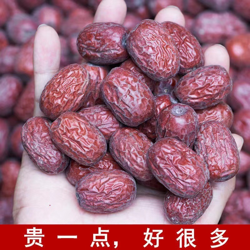 Nếu ngày tháng là tro, và ngày tháng là 19/20 pounds, chúng chứa đầy thức ăn khô, thịt ngọt, ngày tháng đỏ,