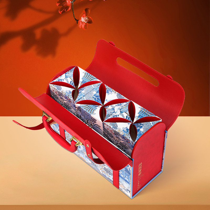 The factory sells the mid-Autumn Panty Panty Packet, the annual candy and sweet gift box handy.