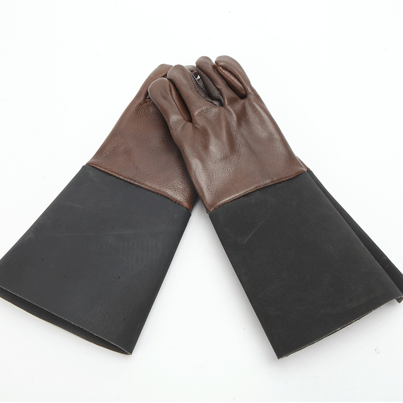 Robert's frontal oxen gloves.