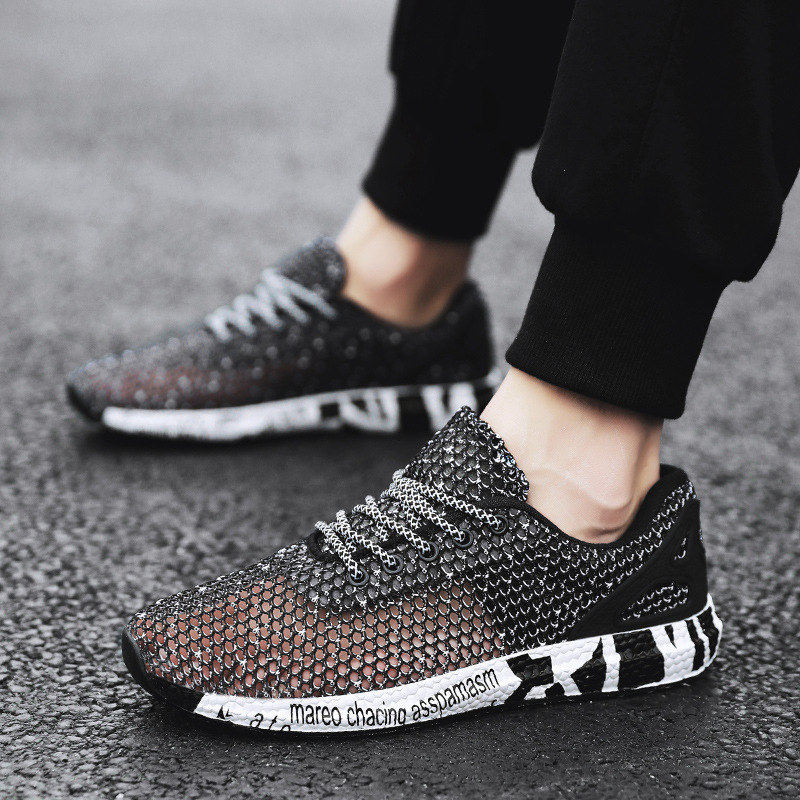 The factory sells the male shoes for the 2020 summer new hip-hop sports shoes.