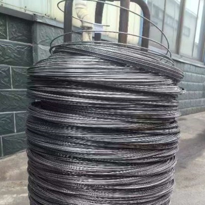 Dây kẽm gai có độ sáng cao.