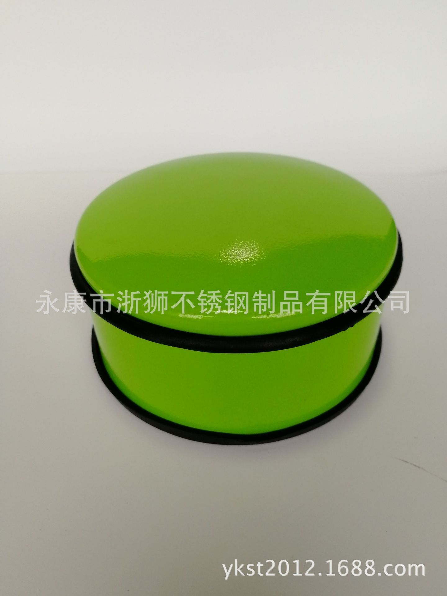 Công ty nguồn bán cánh cửa màu thép không gỉ để tự bảo vệ khỏi giá lắp đặt.