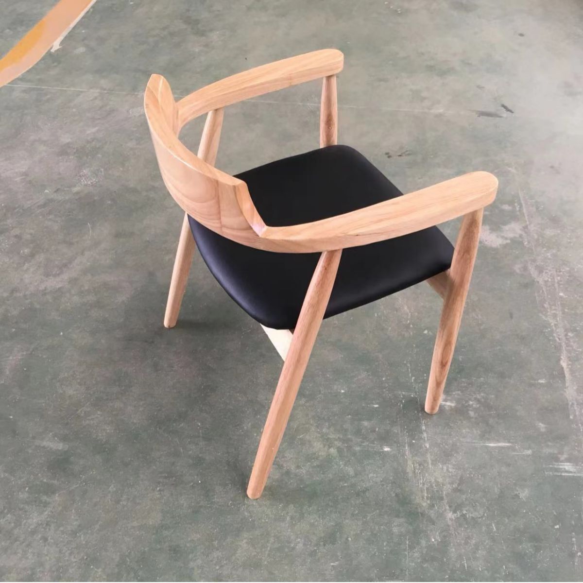 A meeting chair in modern, simple Nordic wood, and a view of the Hiroshima Chair, Yuanjin wood industry header