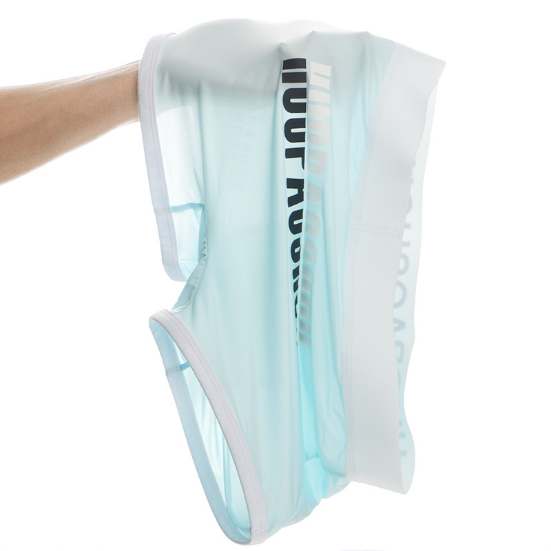 Một chiếc quần short kem mới 2023 với một chiếc quần lót đẹp, mịn, mùa hè cho mái tóc đầu tiên.