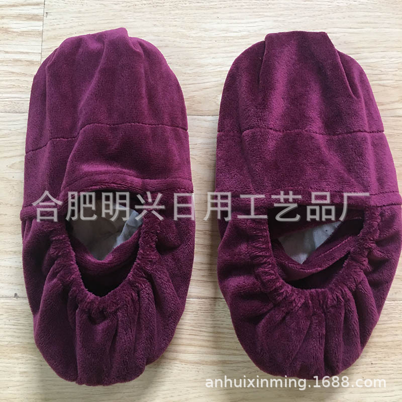 Microwave furnaces heat and heat their feet and fill them with wheat seed, wheat and tan.
