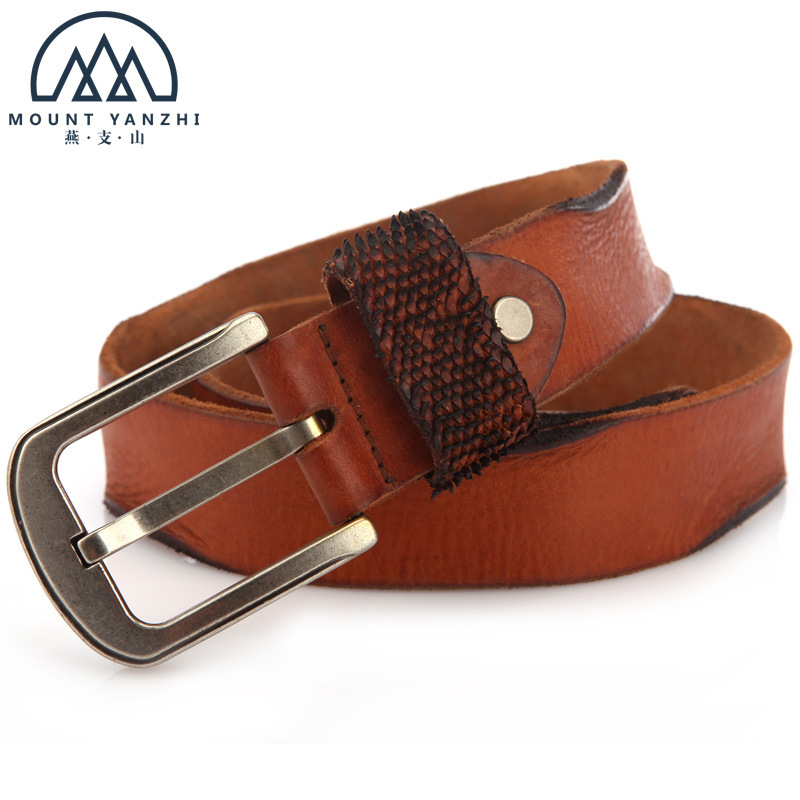 The Guangzhou factory customised the head-covered pelt belt for a man with a retro-creatured leather button belt.