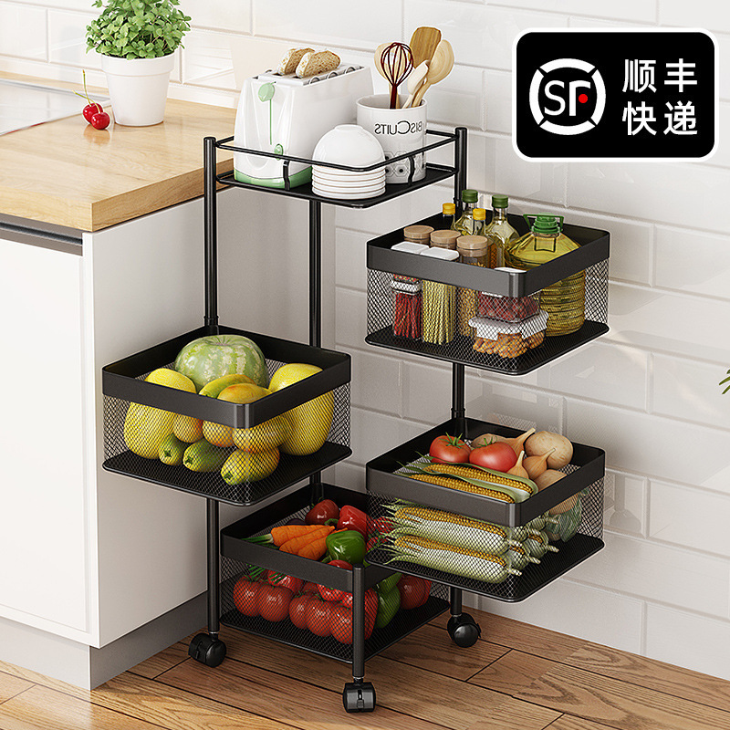 Máy xay trái cây và giỏ thực vật chứa các-bon làm bếp