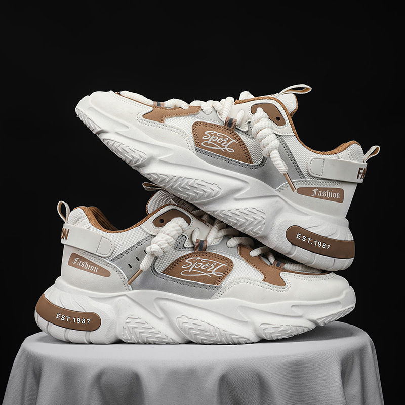 Men's shoes for summer high-sensor Internet sports and youths to design their father's shoes.