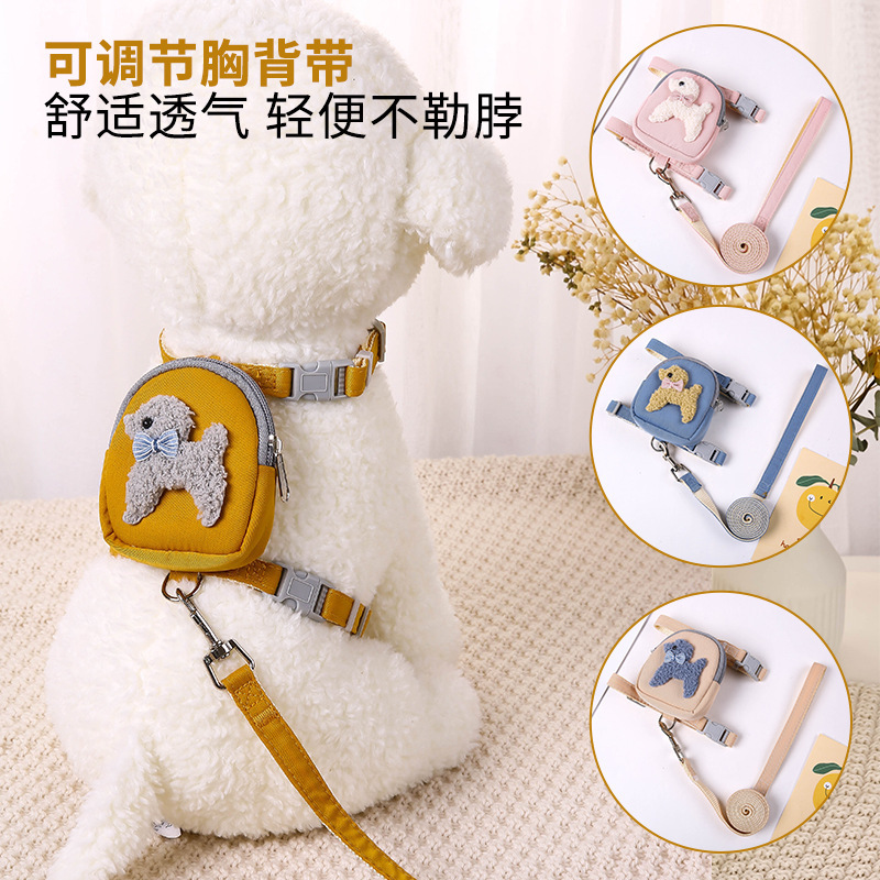 Con thú cưng kéo dây, ba lô bướm, con cún kéo con với dây chó trên ngực.