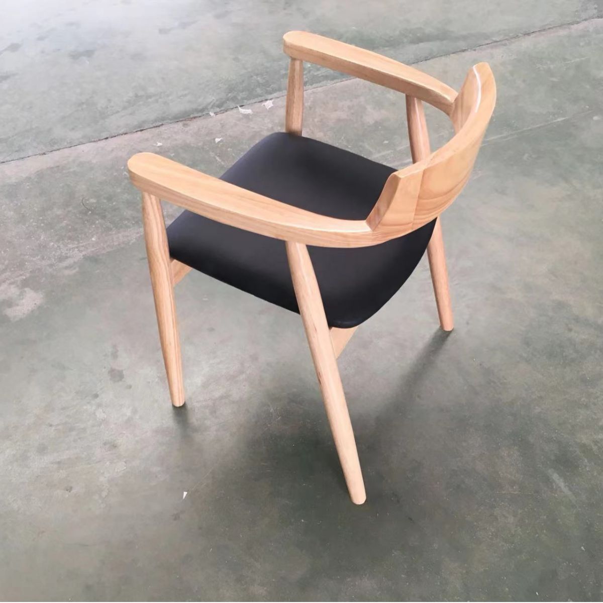 A meeting chair in modern, simple Nordic wood, and a view of the Hiroshima Chair, Yuanjin wood industry header