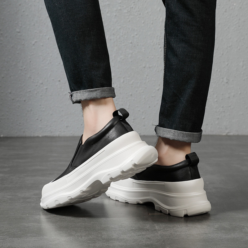 The factory's man's shoes are so thin, he's so thin, he's so thin, he's so soft, he's so soft, he's so soft, he's so lazy.