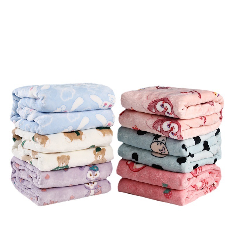 The factory provides blankets for children with French velvet.