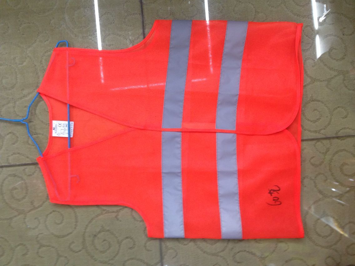 Supply of reflector safety suits, nightlight suits, road maintenance safety mirrors