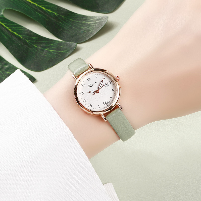 Girls and girls from junior high school, Ins Fung High School, design a sensory watch