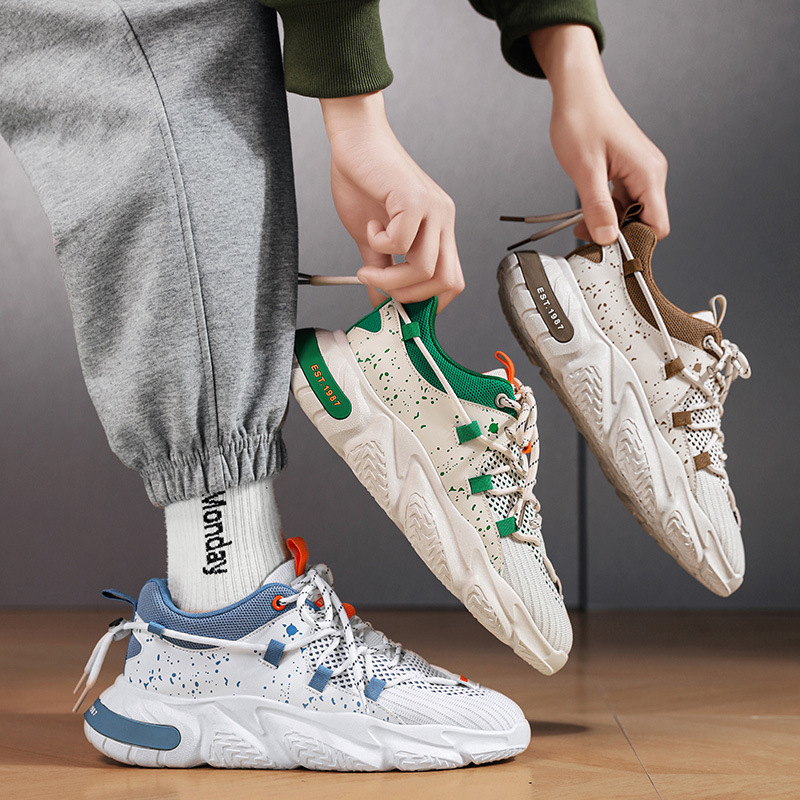 Men's shoes for summer high-sensor Internet sports and youths to design their father's shoes.