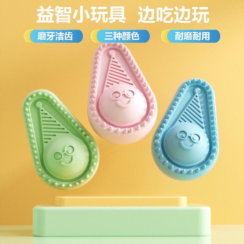Đồ chơi mới, răng cưa, túi đồ chơi cũ của chó.