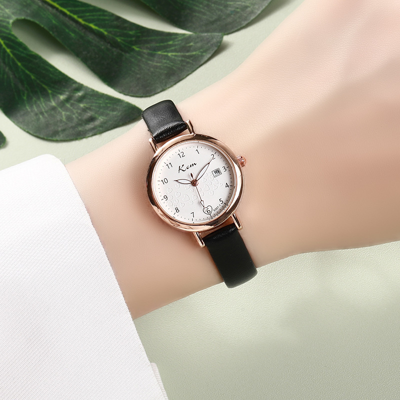 Girls and girls from junior high school, Ins Fung High School, design a sensory watch