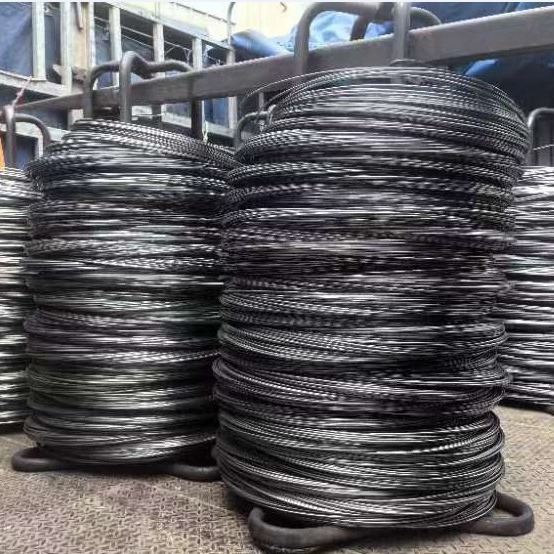 Dây kẽm gai có độ sáng cao.