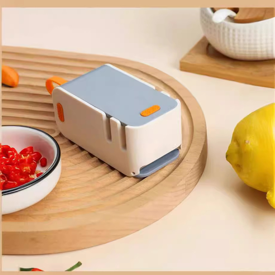 2024 Wholesale from a refrigerator with a small multi-purpose tungsten ceramic sharpener