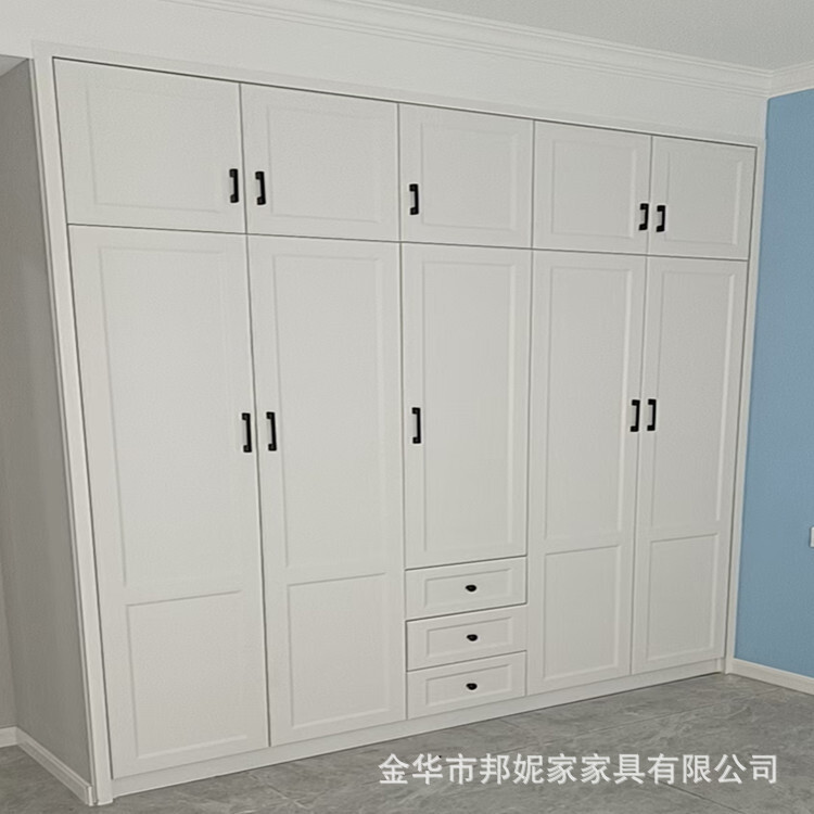 It's easy for the whole factory to customize the closet cabinets and television background in modern, simple, woody paints.