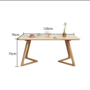 A modern, simple, Nordic, full oak table, square dining room furniture.