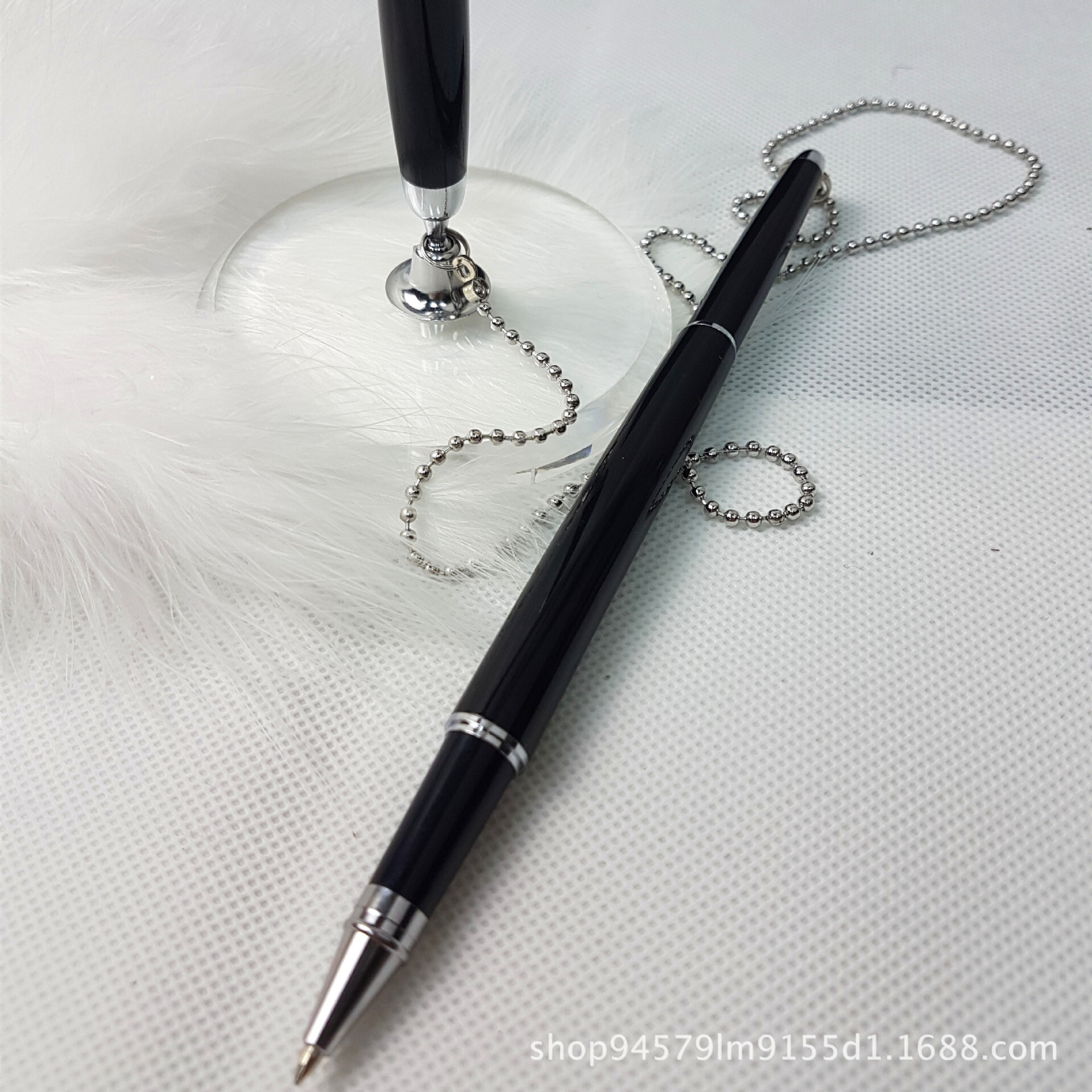 The metal pen, the bank counter signature pen, the high-end crystal bottom creative counter.