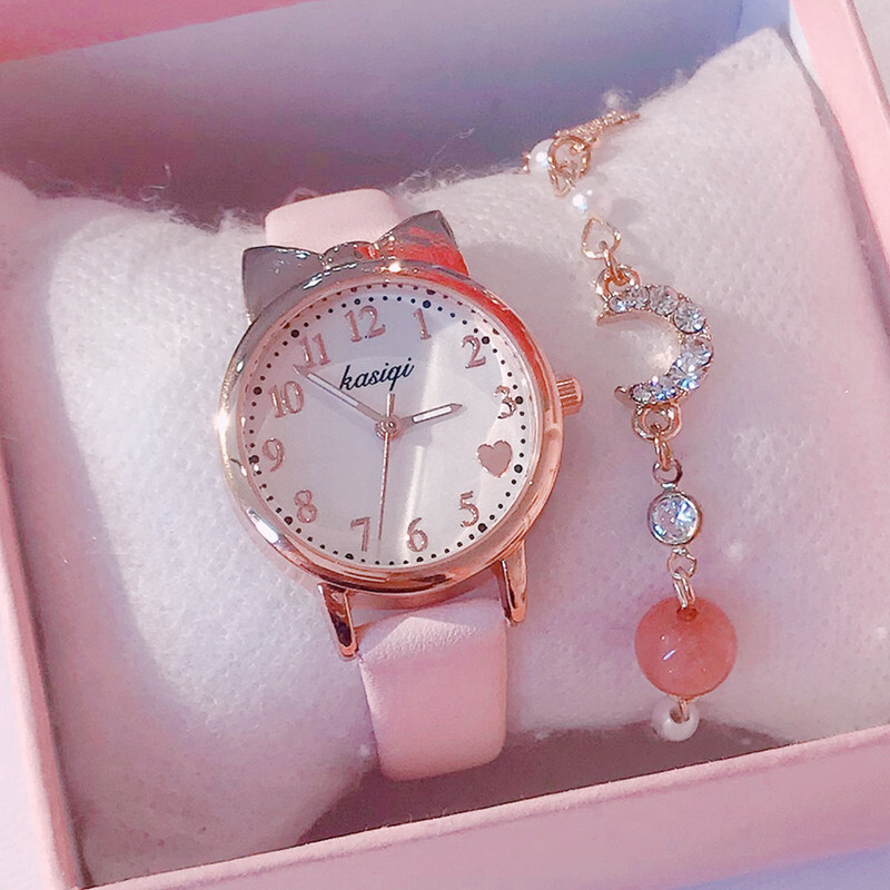 A cute e-stone watch for boys and girls in early childhood school with a child's night-light watch