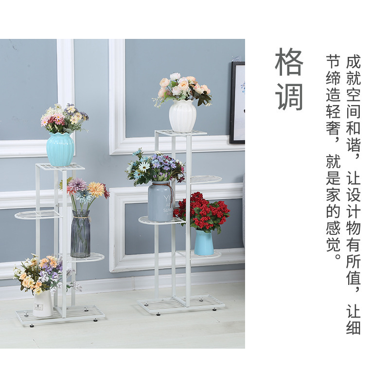 Những bó hoa sắt, những bó hoa rơi xuống đất, những bó hoa trong nhà, những cái thùng.