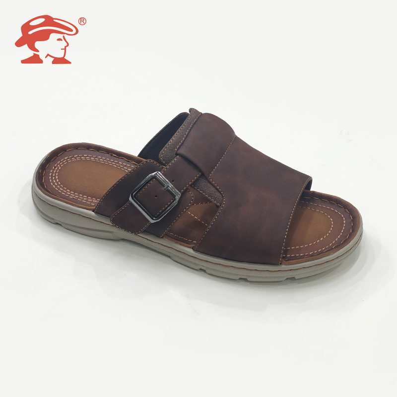 Old-age soft-floor sandals across the border from foreign trade with a pair of foot slippers on their backs.