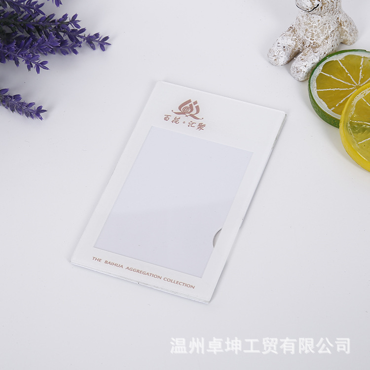 Thẻ giá, Akri chống lại nhãn hiệu tường, sàn bằng gỗ có nhãn phân giải.
