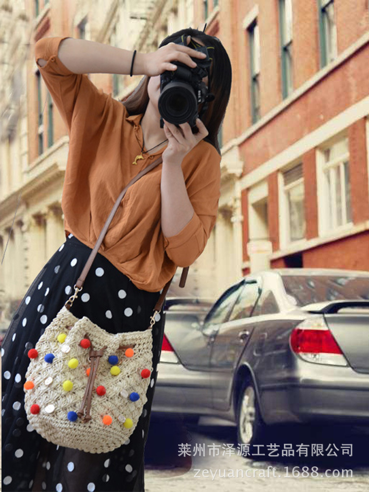 Seven-coloured lady, a vacation beach bag for a surrogate.