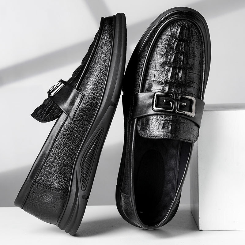 In the fall, 2024, the new bean-shoe-shoe-shoe-shoe-shoe-shoe-sitting man is so lazy.