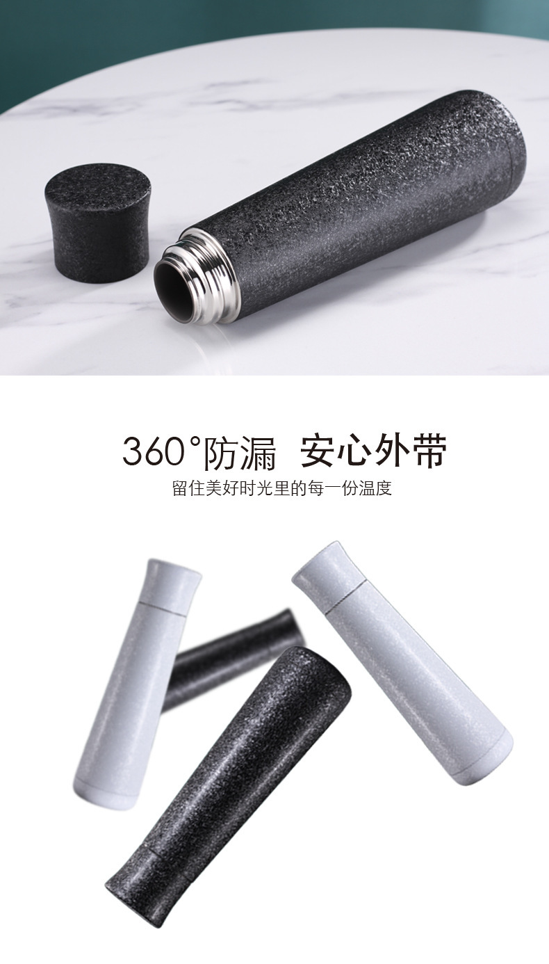 Nó được làm bằng một cái cốc quà tặng bằng xe hơi cho một nhà sản xuất bán hợp kim Titan.