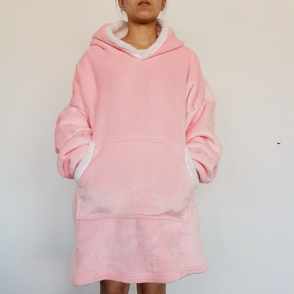 Quần áo của nhà sản xuất Flannel là cho những tấm chăn ti vi đầu lười biếng bên ngoài những tấm chăn lạnh lẽo.