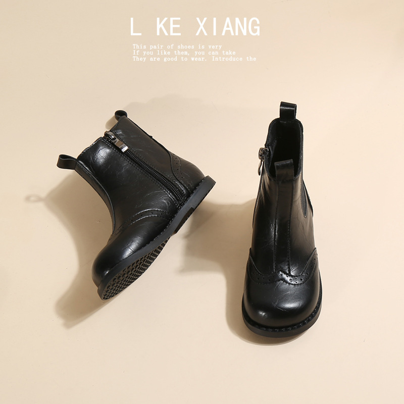 Cô gái Martin Boots 2023, một mùa đông mới ở Anh, đôi giày ngắn, hai đôi giày bông, đôi giày êm, đôi giày tuyết.