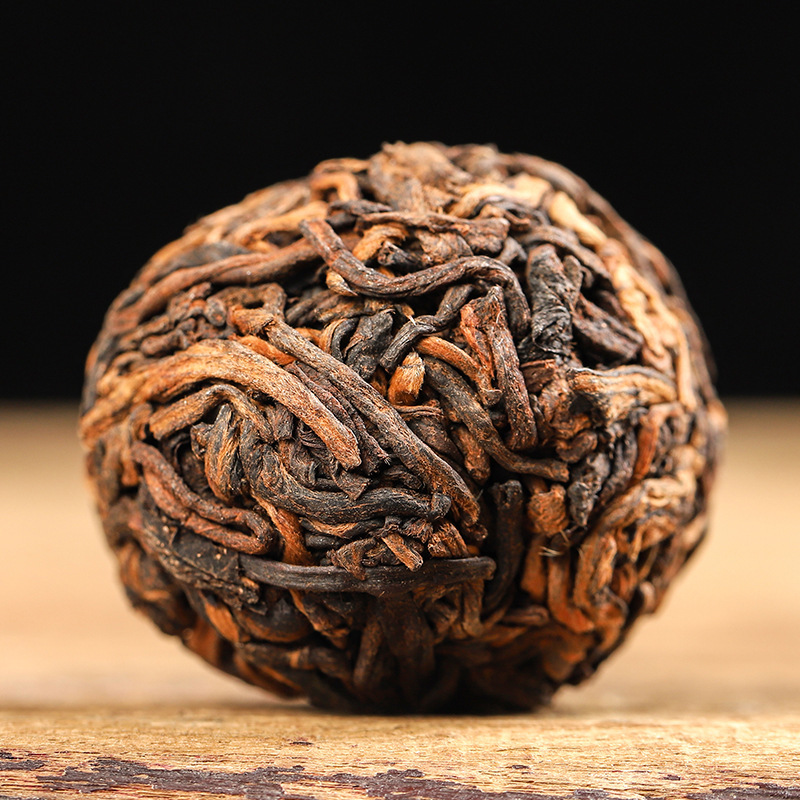 Yunnan Plum Ma Long Plum Tea Brown Mountain Purely Handicrafted Dragon Plum Tea mini-cup tea with tea in bulk