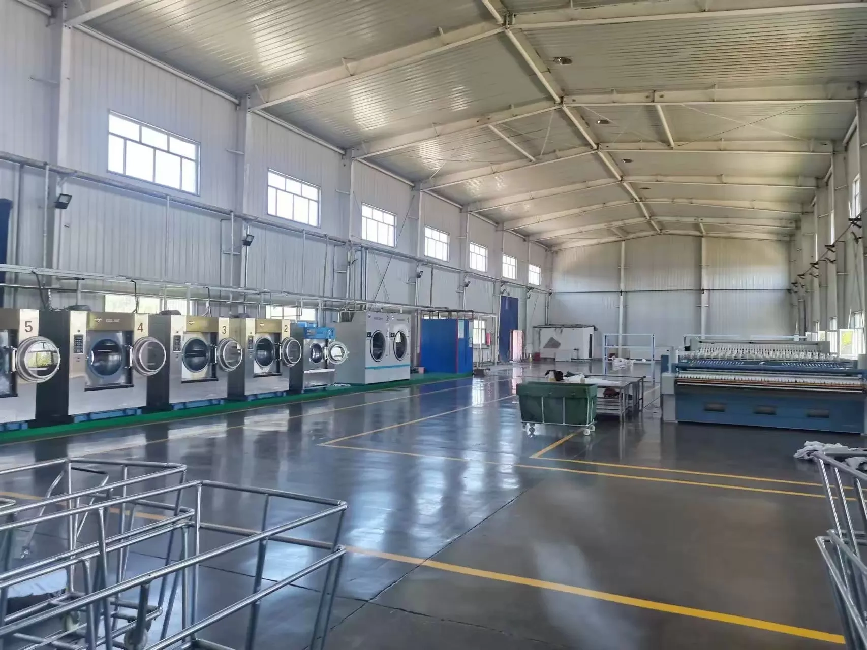 Công ty TNHH sản xuất máy móc Thượng Hải, Trung Quốc