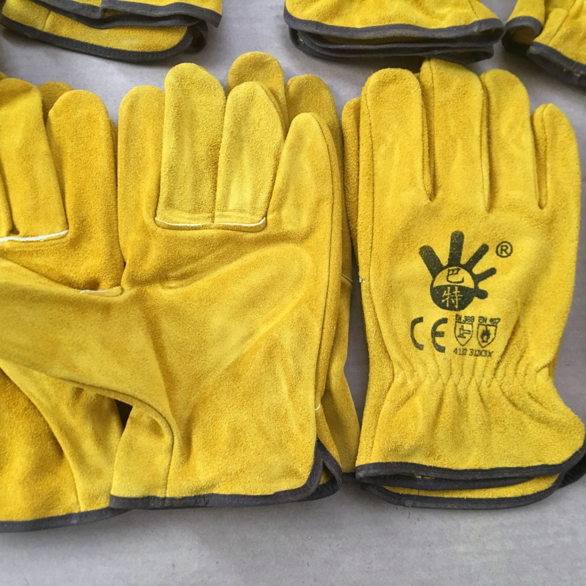 Glove Short, Hot Bullskin Gloves. Nước rửa toàn thân.