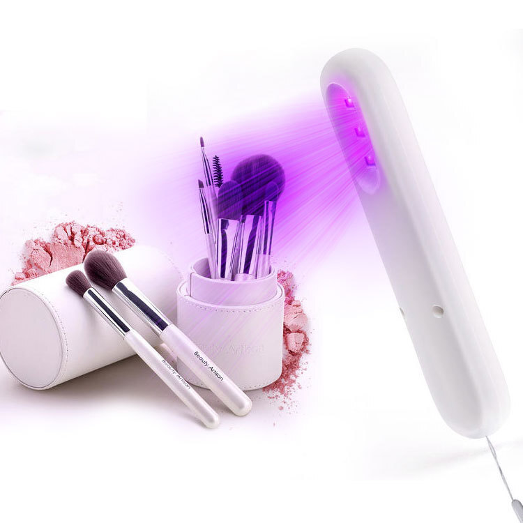 Đèn LED diệt tia cực tím, hồng ngoại với một cái đèn khử trùng nhỏ, bộ khử trùng em bé.