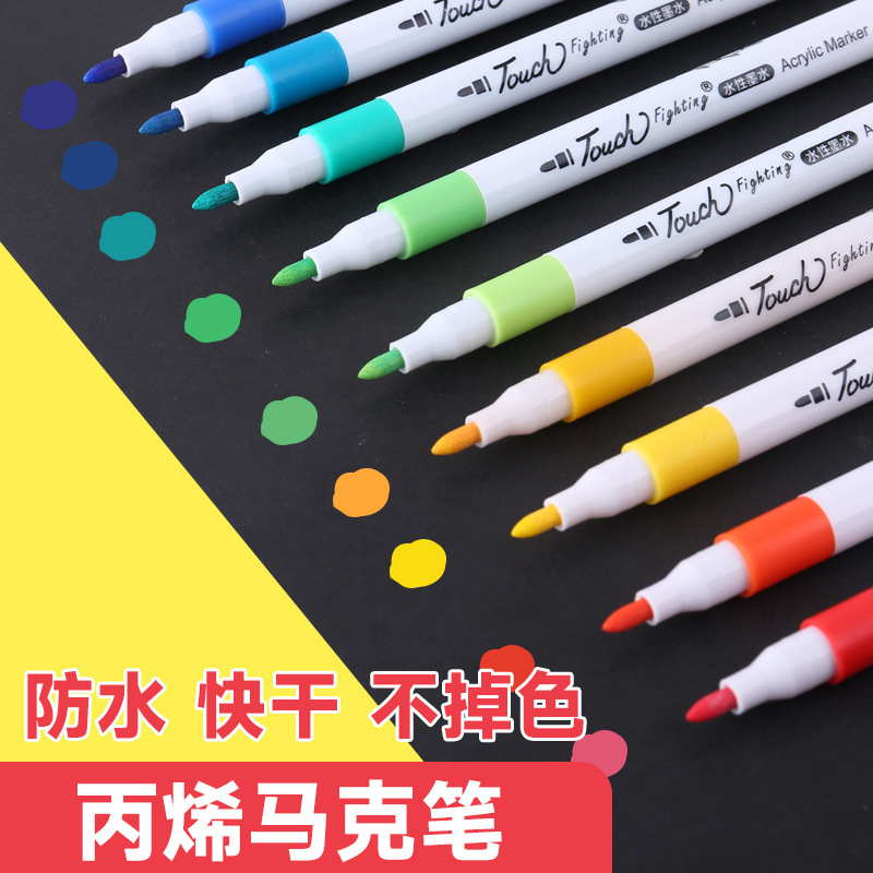 Acrylic Market children starting their school season with aqueous pens and accumulators