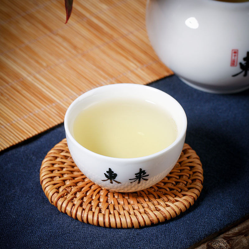 Một tách trà mới cho Fok cho Jasmine. 500g cho Jasmine để uống trà.