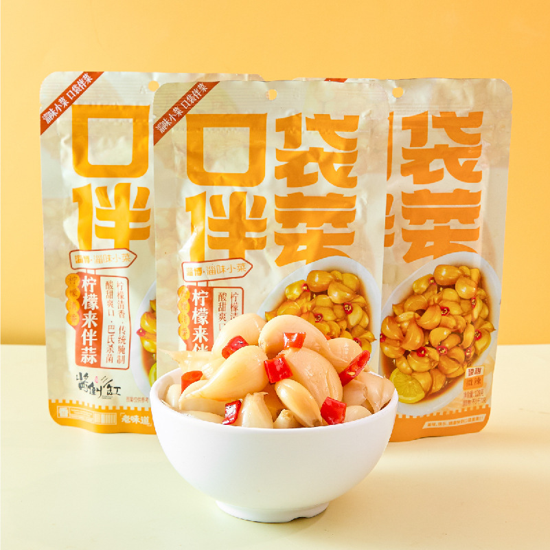 Nước sốt đậu nành đổ ra từ chanh đặc biệt của Shandong cho một túi 128g đầy thức ăn và nấu ăn truyền thống.