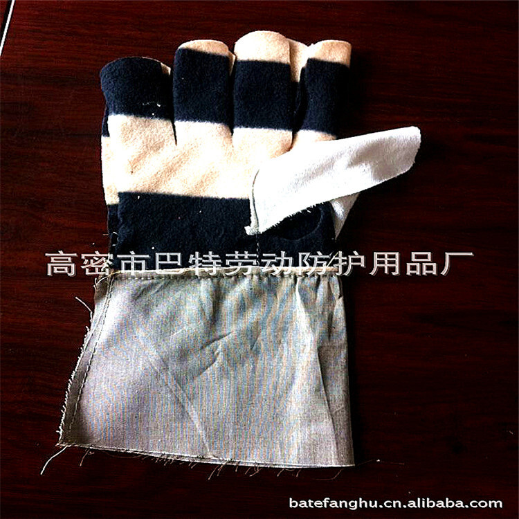 Robert's gloves supply two layers of insulated average liner welder's gloves Butter's welder's gloves.